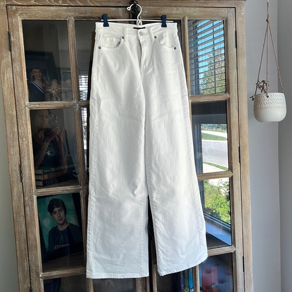 Banana Republic Denim - BR High-rise wide leg white denim